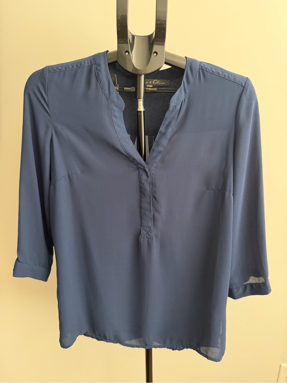 Women’s Navy V-Neck Pullover Blouse